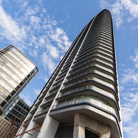 Eurovea Tower - Luke Danube 24 * 브라티슬라바