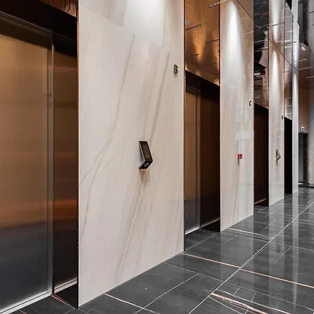 Eurovea Tower - Luke Danube 24 Apartment