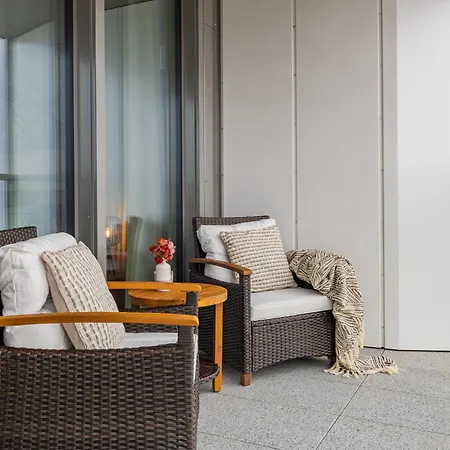 Eurovea Tower - Luke Danube 24 Apartmán