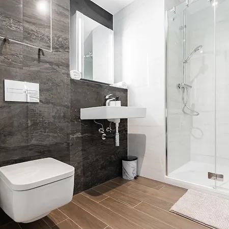 Eurovea Tower - Luke Danube 24 Bratislava