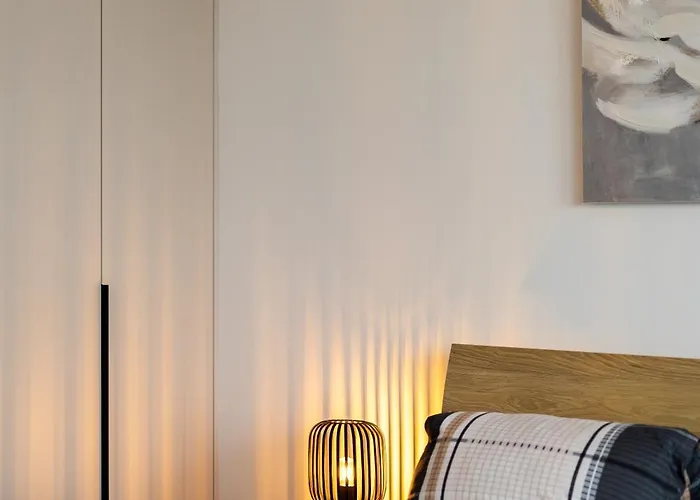 Eurovea Tower - Luke Danube 24 * Bratislava