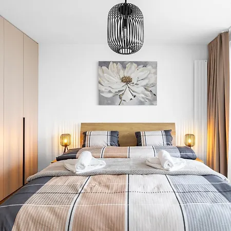 Eurovea Tower - Luke Danube 24 *